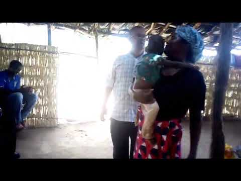 Missionario Flavio Rodrigues Ora na Criança e Curada