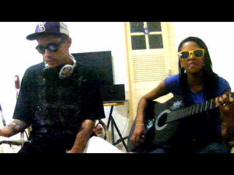 Thainá Giony (pt. Mc Keymon) - Outra vez.wmv