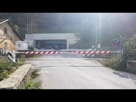 Passaggio a livello Caporio (RI)// Level crossing