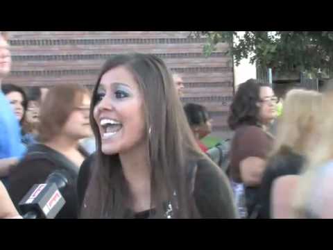 Fans Line Up to Try-Out for American Idol in Denver