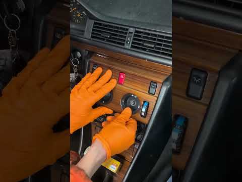 Dashboard lights on grandpas Mercedes #mechanic #repair #mercedes #w124 #classiccar #dashboard