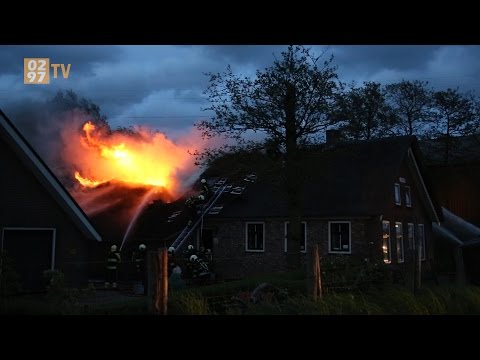 Grote brand legt boerderij in as - 0297 TV