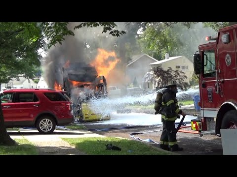 Red Cedar CNG Trash Truck Fire 6/19/23 Levittown, PA