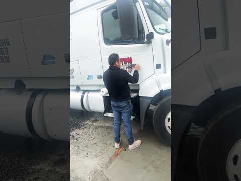 #18wheeler How to remove decals from your #tractor