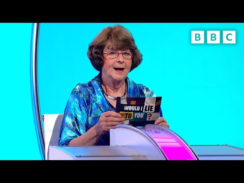 Seskočila Pam Ayres padákem jen proto, že se jí líbil instruktor?