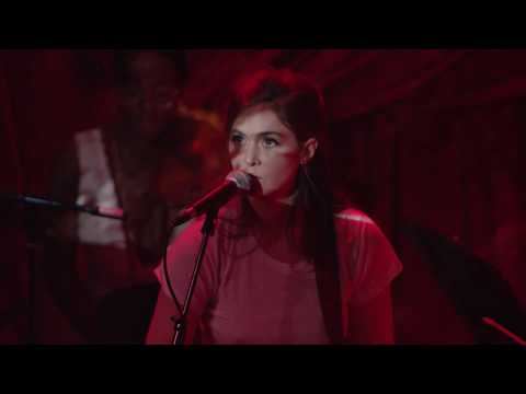 Vera Sola - Honey and Peaches (Live)