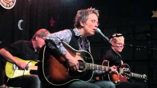 Mary Gauthier and Eliza Gilkyson - How You Learn To Live Alone (2015)