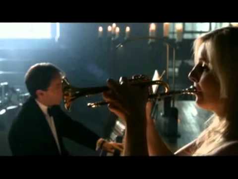 Alison Balsom joue Bach (Concerto en ré majeur).wmv