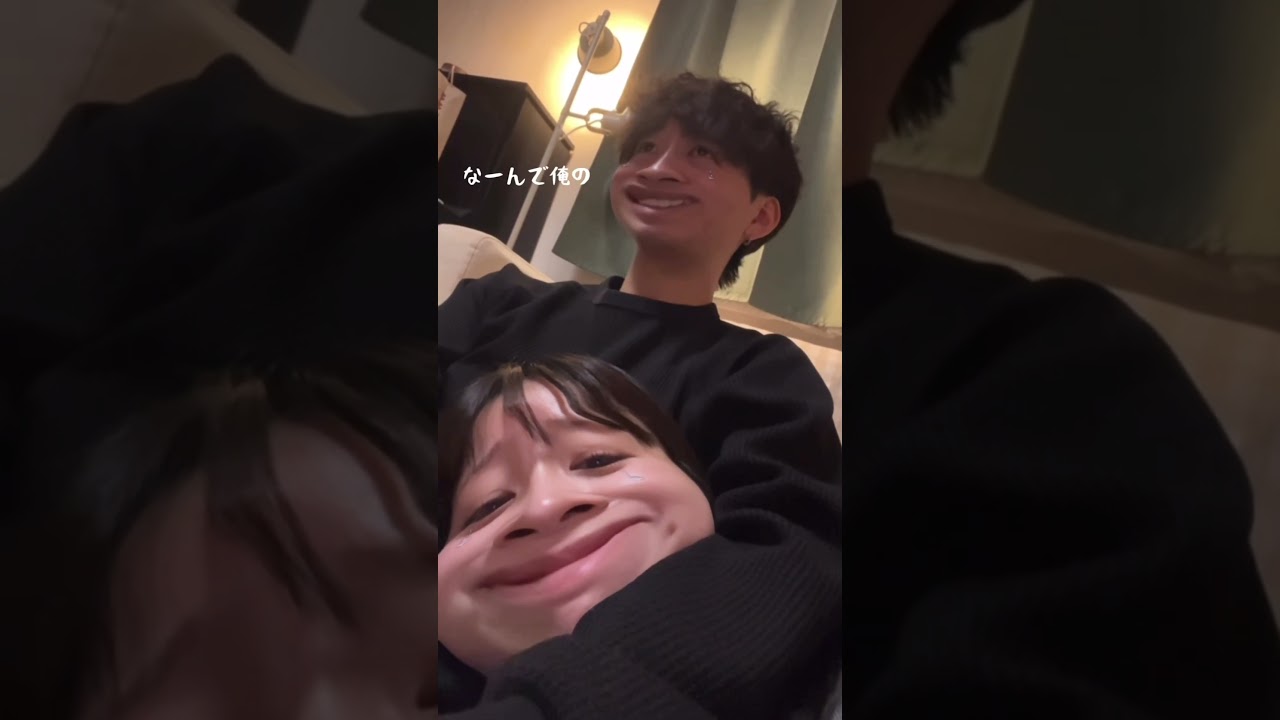 ゲーム中でもくっつきたい先輩彼女が困ったちゃんすぎる…🤦‍♂️ #カップル #かわいい #同棲 #彼女　#couple #shorts