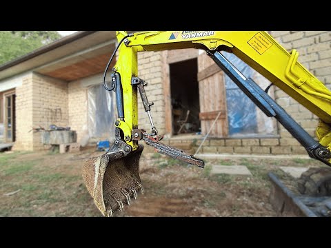 Costruzione Pollice idraulico su miniescavatore Yanmar B17