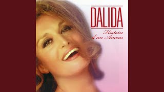 Kadr z teledysku Le ranch de Maria tekst piosenki Dalida