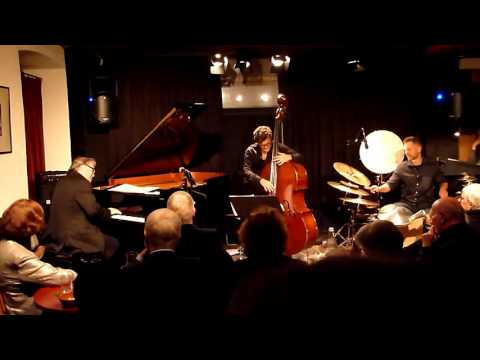 Thierry Lang Trio - Jazzclub Lustenau - 02.12.2016 - Moments In Time - LIVE !!!