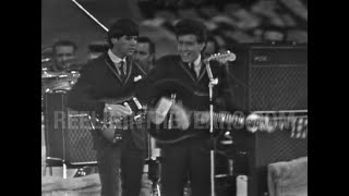 The Hollies • “Rockin’ Robin/Just One Look” • 1964 [Reelin' In The Years Archive]