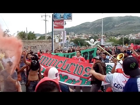 "LA DIVISIÓN DEL NORTE LLEGANDO AL VILLA" Barra: División del Norte • Club: Mineros de Zacatecas