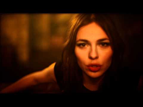 Nina Kraviz - Ghetto Kraviz (Official Music Video)