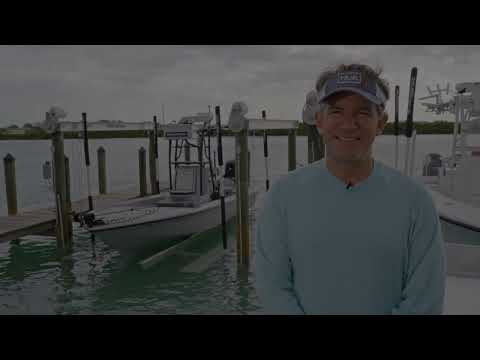 How to drive your boat onto a lift | Expert Docking Tips from Saltwater Experience