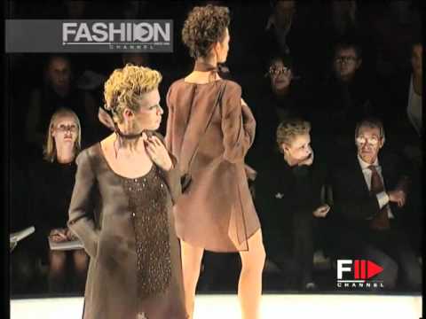"Giorgio Armani" Spring Summer 1995 Milan 7 of 8 pret a porter woman by FashionChannel