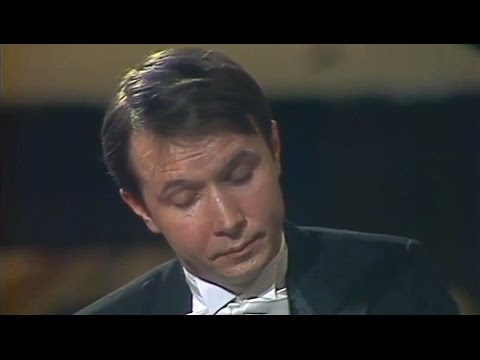 Mikhail Pletnev plays Rachmaninoff - Prelude op. 23 No. 6 in E flat major (Moscow, 1987)