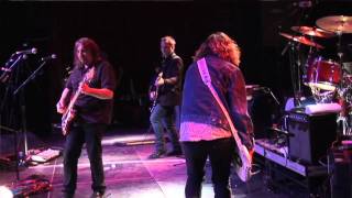 Drivin N Cryin- Can't Promise You The World