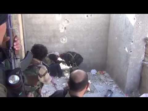 ارتقاء أحد مقاتلي كتيبة الشهيد وليد السخني أثناء اقتحام فرع الامن العسكري في الرقة