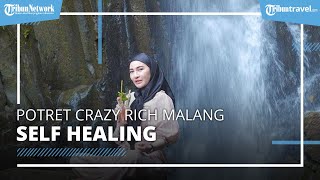 Crazy Rich Malang Bagikan Potret Self Healing, Ngeteh dan Duduk di Bebatuan Bawah Air Terjun di Bali