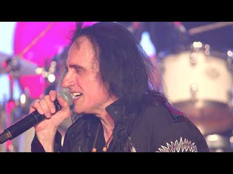 Radu Dolgan - De ce plâng chitarele | "Povestea celor Doi" - Formația Noroc