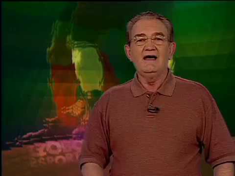 Em 2003 o jogador Fabinho é demitido do Santa Cruz por ter comemorado gol do rival Sport