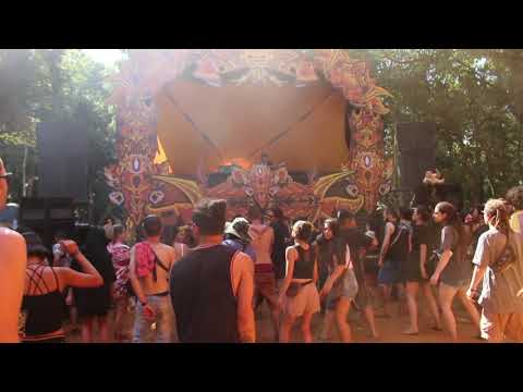 AfterMovie Merassakan LIVE @Ritual Oktoom II MIRRORVOMIT