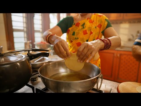 Samsung captures the essence of festive reunions and redefines traditional gift-giving