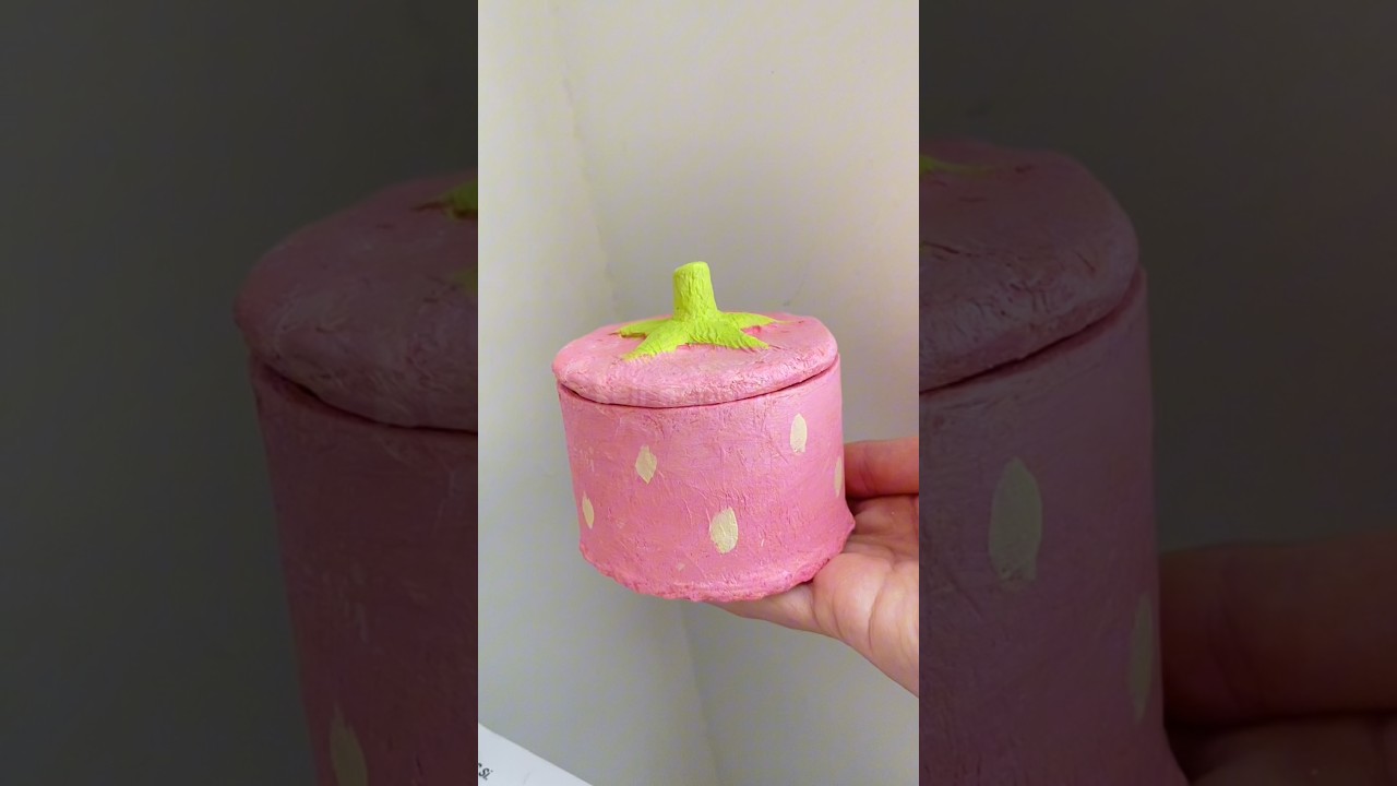 DIY Strawberry paper box from trash🍓 #trashtotreasure #craft #cute #diy DIY jewelry box trinket box