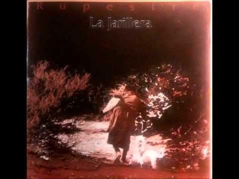 La Jarillera 05 Un Chevrolet y un Ford (Rupestre)