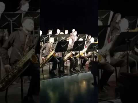 Full concert band Middletown highs choose