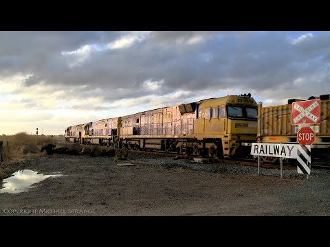 3MA5 Pacific National Intermodal Freight Train (22/12/2020) - PoathTV Australian Railways