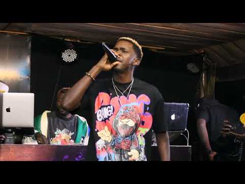 256_Truth Live Akasiki Kekinihiro ao vivo em Sante'Bar Mbarara