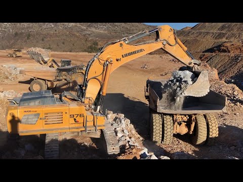 Caterpillar 992G Wheel Loader & Liebherr 976 Excavator Loading Cat Dumpers - Sotiriadis/Labrianidis