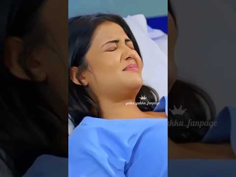 some pain brings forward a lot of happiness😊 #haseenamalik #karishmasingh #maddamsir #kareena #yukti