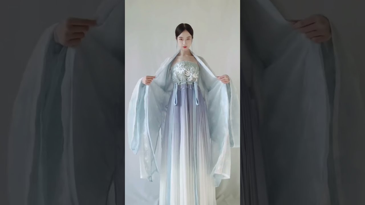 Chinese traditional clothes, hanfu.