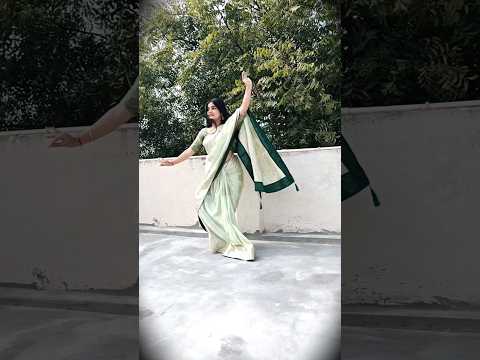 ☺️✨🦚#classicaldancer #elegance #tredition #indianartgallery #beautifuldancer #srujana