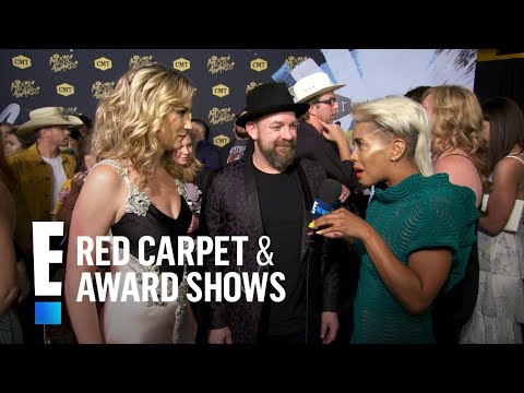 Sugarland Talks Taylor Swift in "Babe" Music Video | E! Red Carpet & Award Shows