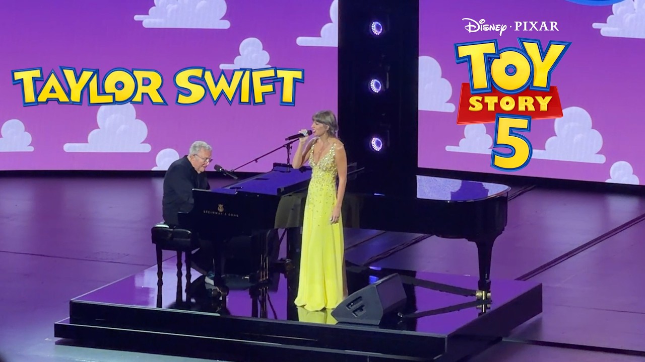 Taylor Swift Performs at the Toy Story 5 Premiere: 