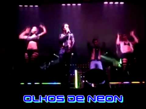 OLHOS DE NEON - Wiggle