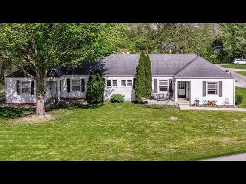 Indianapolis Real Estate Agent: 208-210 Donnelly Dr., Anderson, IN 46011