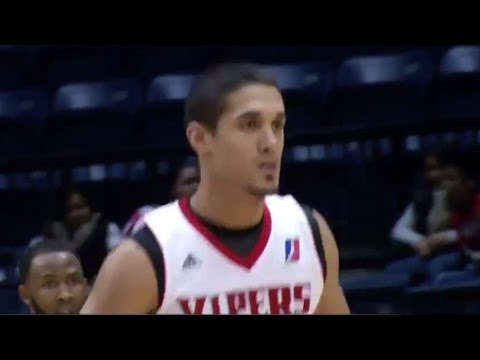 Rockets' Nick Johnson drops 23 points vs. the Spurs, 1/3/2015