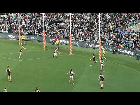 Glenelg's Marlon Motlop produces a magical goal - 2019 Statewide Super League Grand Final