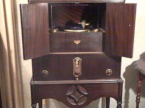 SAM LANIN RED NICHOLS IRVING KAUFMAN - WHEN THE RED RED ROBIN - ROARING 20'S VICTROLA RADIOLA