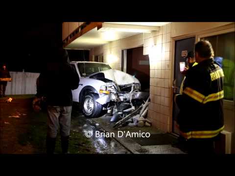 Braintree MA - Driver Taken To Hospital After Striking Motel 6 - Union Street - 4/20/15