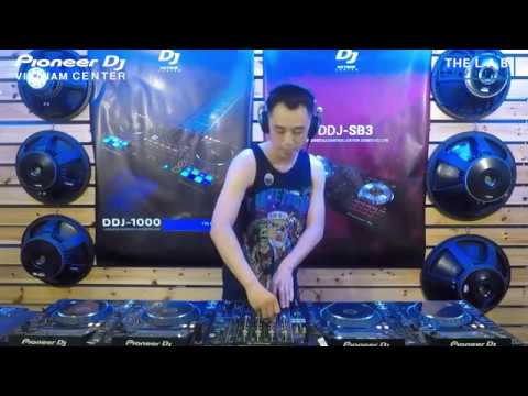 THE LAB INVITES - FEDDY