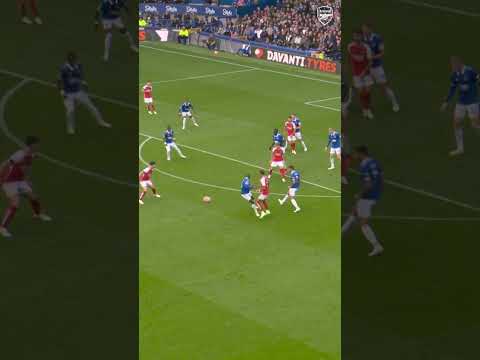 Ben White's tracking back interception against Everton