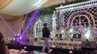 Download lagu Gladi resik bersama Tiara andini -Menjadi Dia-live perfome bersama D'Gendral band mp3 Download lagu Gladi resik bersama Tiara andini -Menjadi Dia-live perfome bersama D'Gendral band mp3