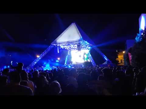 Yves V feat Lukas Graham 7 years set electro Orléans !